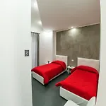 Diana לינה וארוחת בוקר 4*